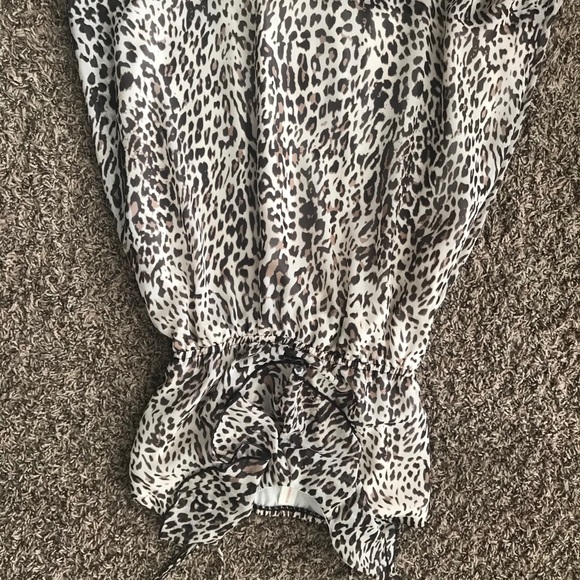 Dresses, pants, tops, shorts, shoes - Picture 13 of 15